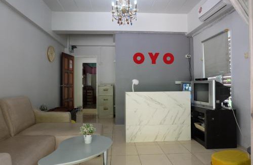Wat Bowon Niwet Hotel | OYO 75429 '101 place navanakorm'