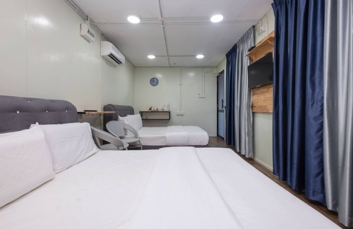Cherating Hotel | OYO 89873 Nurbayu Chalet