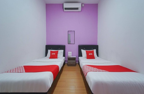 Kangar Hotel | OYO 89982 Familia motel