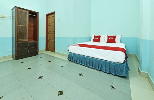 Pasir Puteh Hotel | OYO 90441 Cz Traveler's Hotel