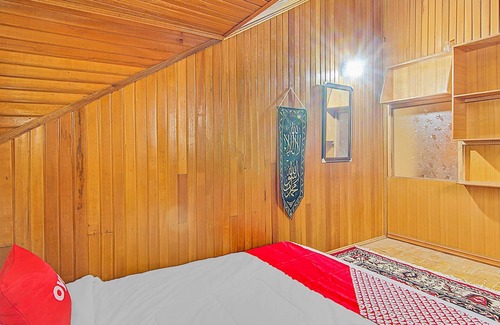Padang Hotel | OYO 90526 New Bunga Sonsang Homestay Syariah