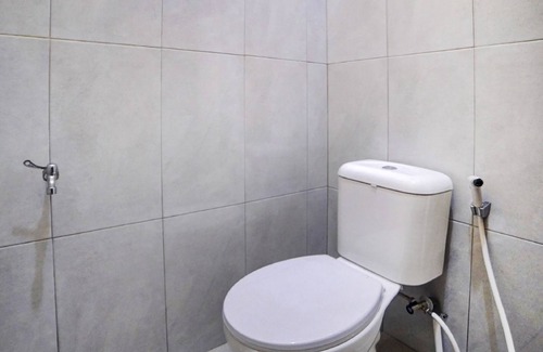 Tebing Tinggi Hotel | OYO 90773 Shine Guest House Syariah