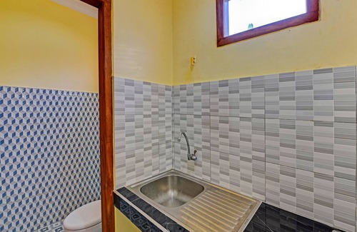 Sidakarya Hotel | OYO 90823 Casa Jupiter Shine