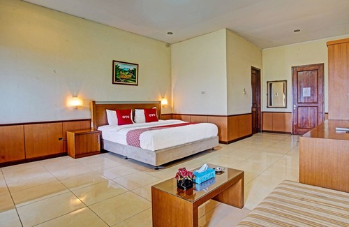 Tulang Bawang Hotel | OYO 90947 Hotel Sarbini