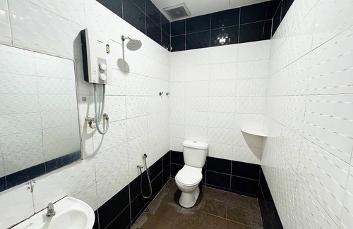 Mentakab Hotel | OYO 91010 Furich Hotel