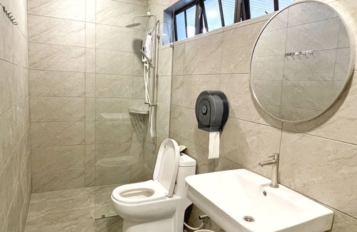 Muar Hotel | OYO 91030 Alexis Villa