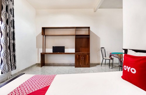 Pasuruan Hotel | OYO 91827 Tutus Homestay Syariah