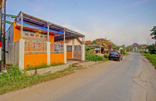 Labuhan Ratu Hotel | OYO 91992 Homestay Syariah Way Jepara