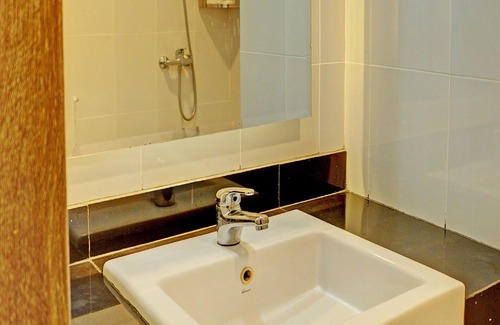 Baturaja Hotel | OYO 92152 Hotel The Wong
