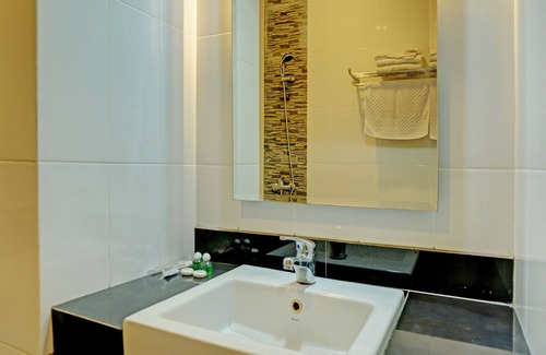 Baturaja Hotel | OYO 92152 Hotel The Wong