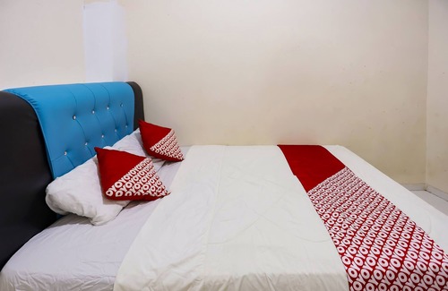 Batam Hotel | OYO 92451 Hasan House Syariah 2NearVihara Budhi Bhakti