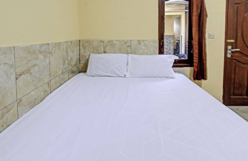 Kecamatan Janapria Hotel | OYO 92619 Inn Homestay