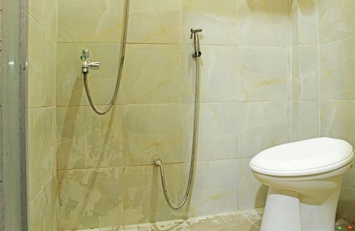 Kupang Hotel | OYO 92961 Amor Kost