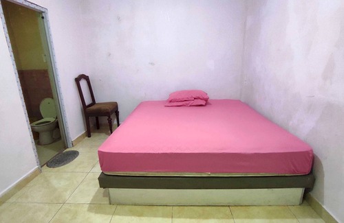 Kendari Hotel | OYO 93299 Homestay Aqsa