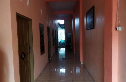 Sulawesi Hotel | OYO 93306 Penginapan Permata Hijau Syariah Near Bukit Teletubbies