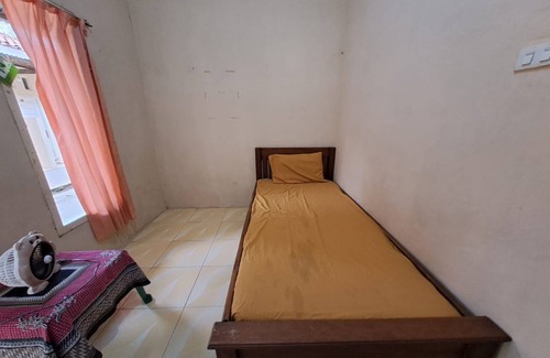 Tulang Bawang Hotel | OYO 93320 Venus Homestay Syariah Near Universitas Megou Pak Tulang Bawang