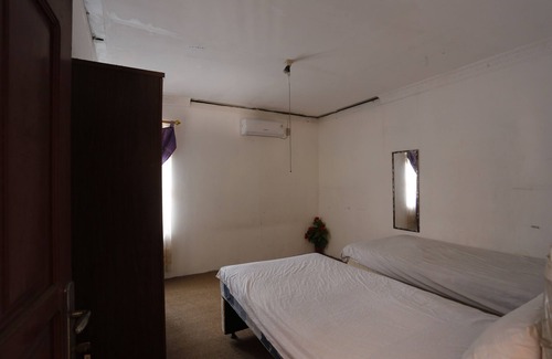 Tanahgrogot Hotel | OYO 93380 Penginapan Mangkoe Barokah