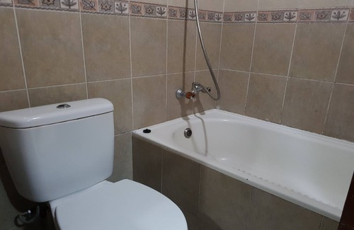 Binjai Hotel | OYO 93402 Family Homestay Syariah