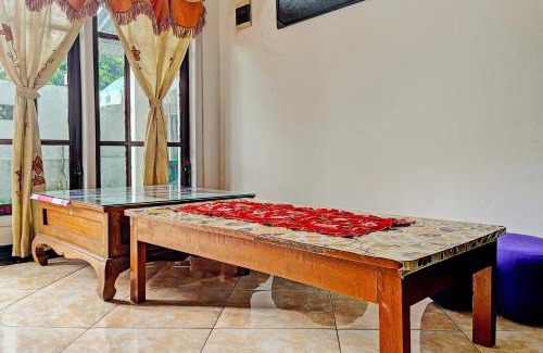 Tretes Hotel | OYO 93422 Villa Tirto