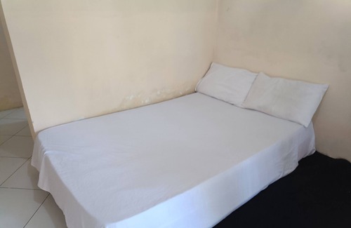 Kecamatan Janapria Hotel | OYO 93435 Yuda Family Homestay Near Desa Wisata Hijau Bilebante