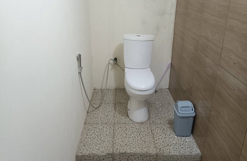 Kecamatan Pringgasela Hotel | OYO 93627 Avocado Homestay