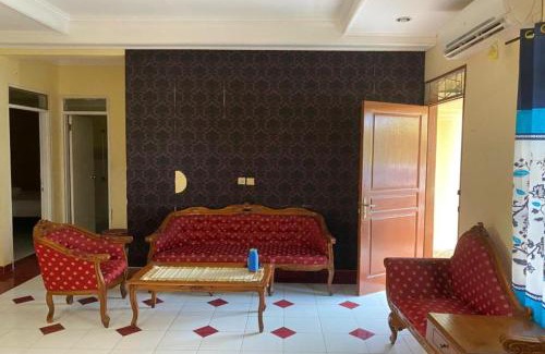 Sentul City Hotel | OYO 93641 Udayana Guesthouse Syariah