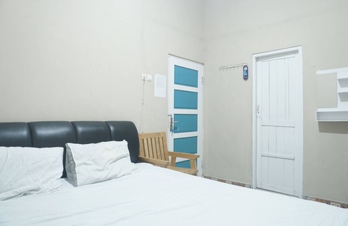 Marabahan Hotel | OYO 93654 Gr Kost Kaladan