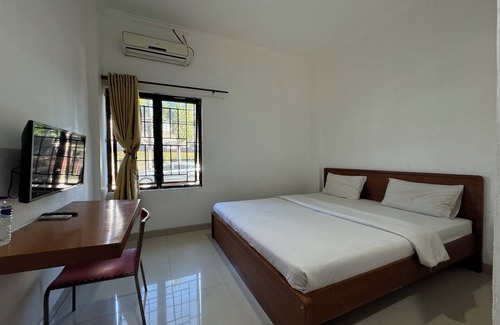 Tetebatu Hotel | OYO 94244 Ezhar Boka Homestay Near GOR Sulis Bulutangkis