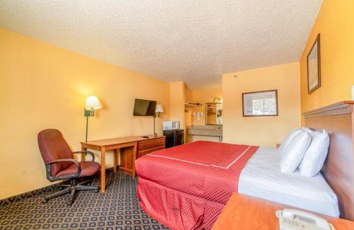 Falfurrias Hotel | OYO Budget Inn Falfurrias Hwy 281