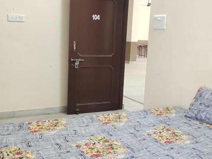 Kishangarh Hotel | OYO Chitvan Farm