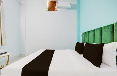 Marhi Hotel | Oyo Convivial Classic Hotel&Janmasha