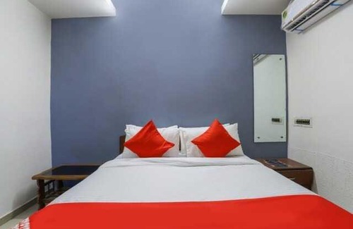 Gandhinagar Hotel | OYO Flagship 93653 Hotel Janvi Palace