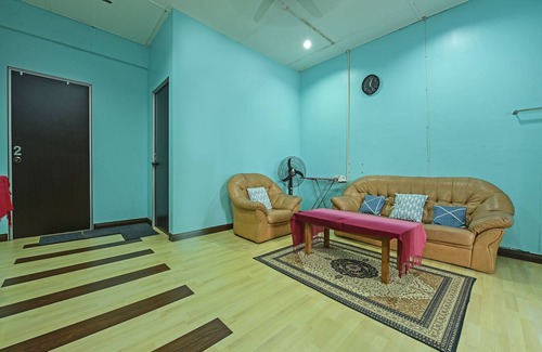 Pasir Puteh House | OYO Home 90325 Au Homestay