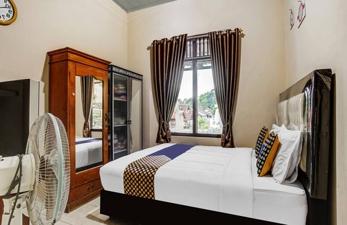 Rajabasa Hotel | OYO Homes 91133 Desa Wisata Sumber Agung Syariah