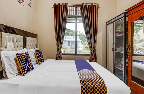 Rajabasa Hotel | OYO Homes 91133 Desa Wisata Sumber Agung Syariah