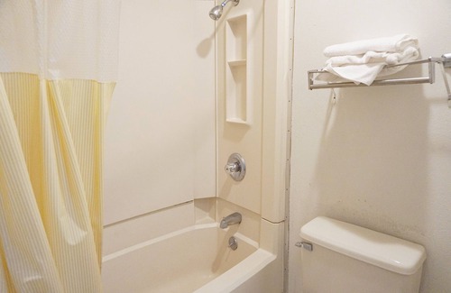 Altus Hotel | OYO Hotel Altus N Main St