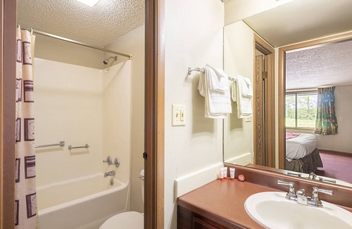 Daleville Hotel | OYO Hotel Daleville AL Hwy 84