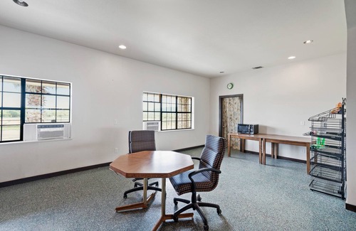 Junction Hotel | OYO Hotel Junction TX I-10