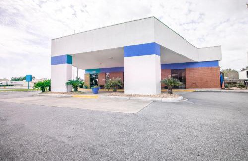 Lake Park Hotel | OYO Hotel Lake Park-Valdosta I-75