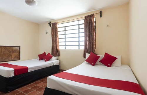 Hopelchen Hotel | OYO Hotel Los Arcos