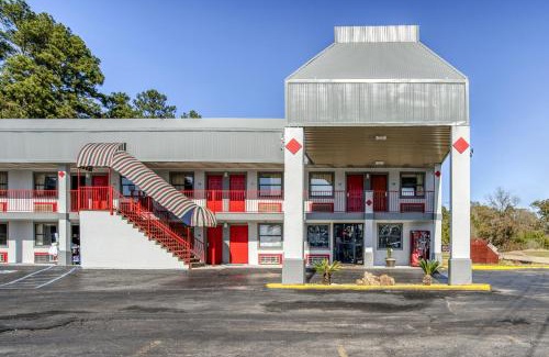 Pineville Hotel | OYO Hotel Pineville LA Hwy 165