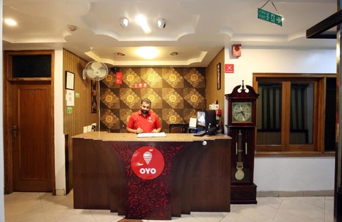 Sector 22 Hotel | OYO Hotel Royal Brooks