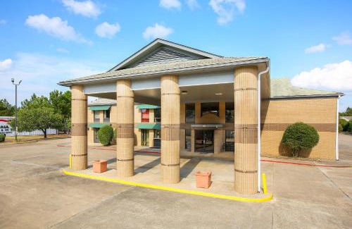 Texarkana Hotel | OYO Hotel Texarkana Trinity AR Hwy I-30