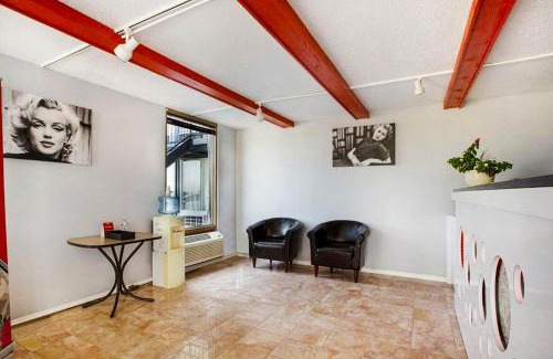 Wichita Falls Hotel | OYO Hotel Wichita Falls - Downtown