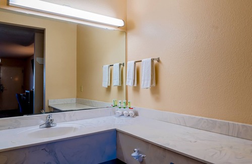 Sweet Home Hotel | OYO Hotel Yoakum West