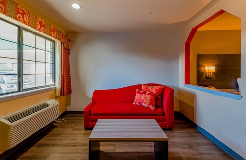 Sweet Home Hotel | OYO Hotel Yoakum West