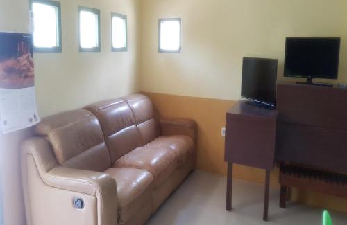 Pandaan Hotel | OYO Life 2624 Ibma Life