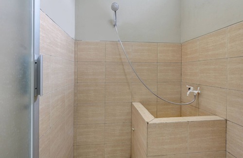 Ambarawa Hotel | OYO Life 90159 Puri Asoka Guest House