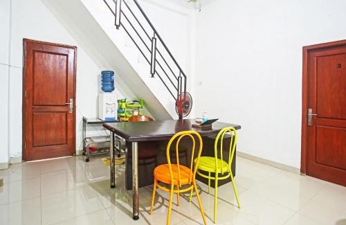 Krui Hotel | OYO Life 90587 Domen Homestay Syariah