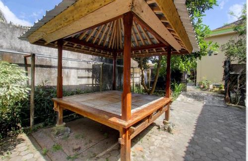 Lombok Hotel | OYO Life 92829 Kos Insan Madani